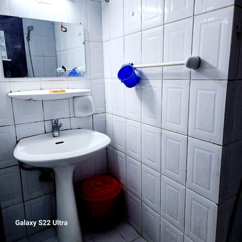 Daily Men Bed Space Apartment in Dubai