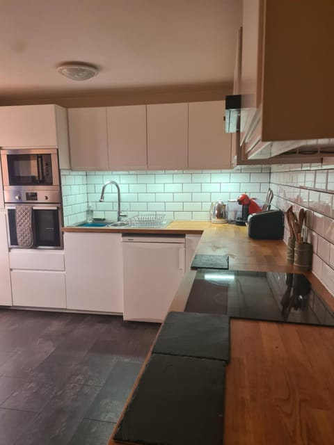 Breakfast, stove, toaster