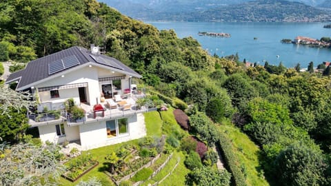Panoramic Design Villa on Lake Maggiore! Villa Sfarzoso Villa in Stresa