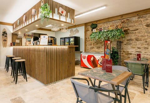 Mobil Home XXL 4 chambres - Camping La Hallerais Campground/
RV Resort in Brittany