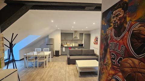 La tour des graffitis -T2-Wi-Fi Apartment in Wallonia, Belgium