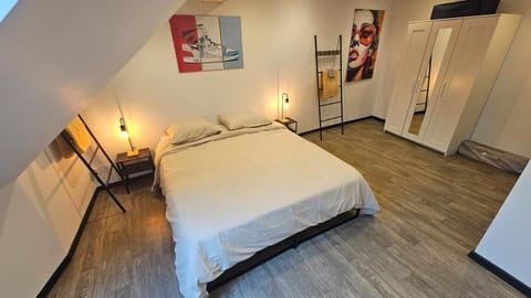 La tour des graffitis -T2-Wi-Fi Apartment in Wallonia, Belgium