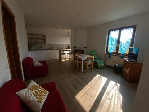 N296 - Numana, trilocale con giardino e posto auto Apartment in Numana