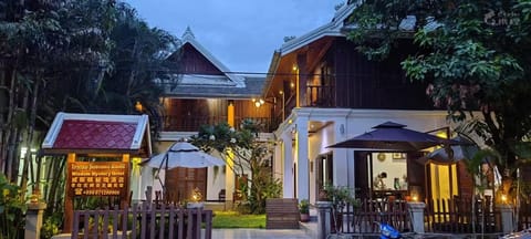 Property building, Night