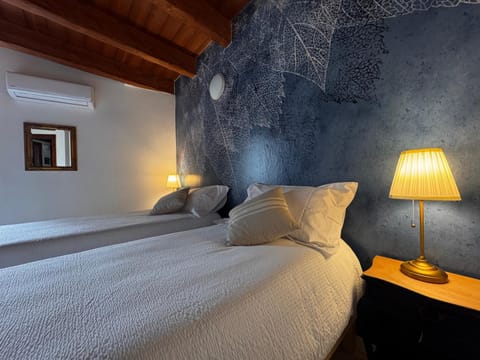 Bedroom, heating, wedding, air conditioner