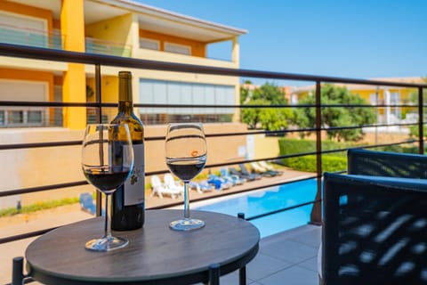 View (from property/room), Balcony/Terrace