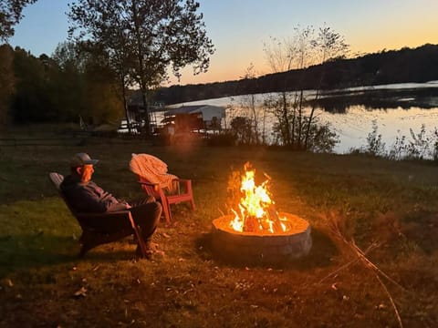 Natural landscape, Evening entertainment, On site, Lake view, Sunset