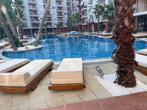 Pool view, Swimming pool, sunbed