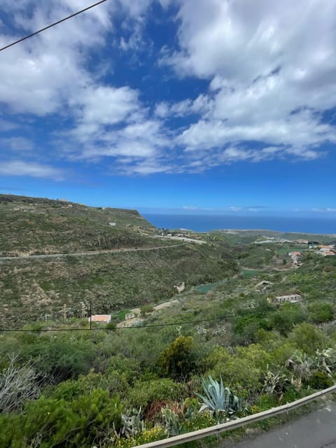 Day, Natural landscape, Bird's eye view, View (from property/room), Mountain view, Sea view