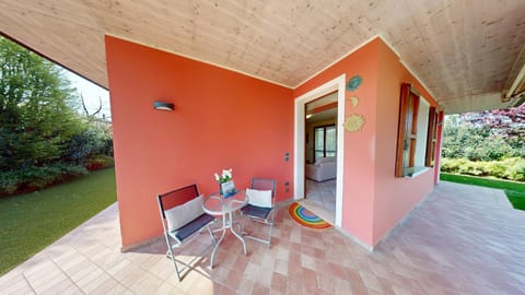 Property building, Facade/entrance, Off site