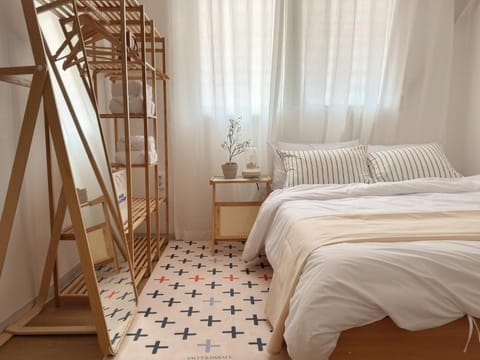 Bed, Photo of the whole room, Bedroom, wardrobe