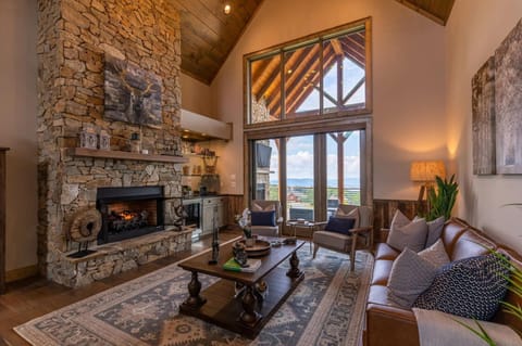 Sunset Valley House in Beech Mountain