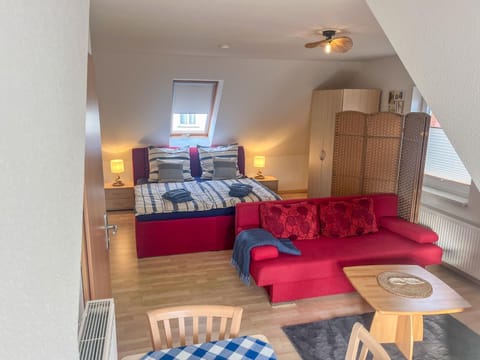 Bed, Living room, Photo of the whole room, Seating area, Dining area, Bedroom