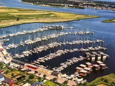 Neighbourhood, Bird's eye view
