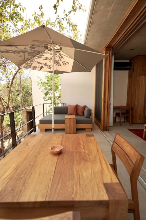 Day, Balcony/Terrace, Seating area, Dining area