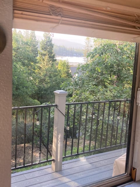 View (from property/room), Lake view