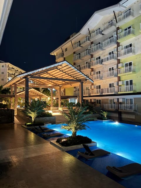 Balcony/Terrace, Swimming pool