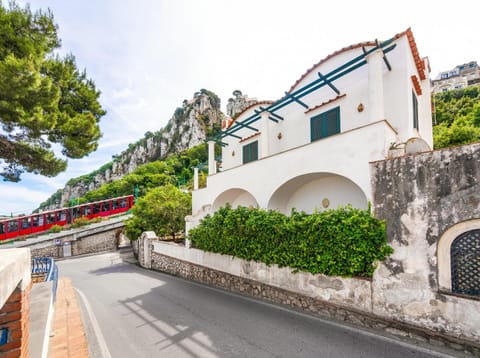 Villa nella curva della funicolare, Capri Apartment in Marina Grande