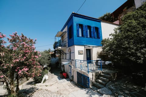 Property building, Balcony/Terrace