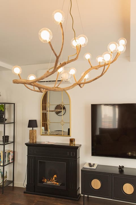 Living room, fireplace