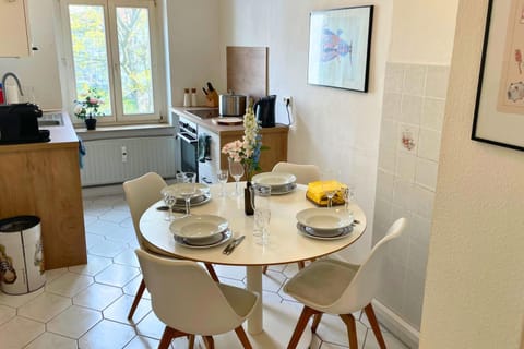 Kitchen or kitchenette, kitchen, kitchen