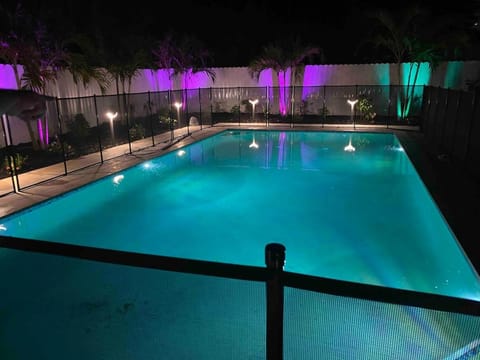 Cheerful 4b 2B with heated pool House in Fort Lauderdale