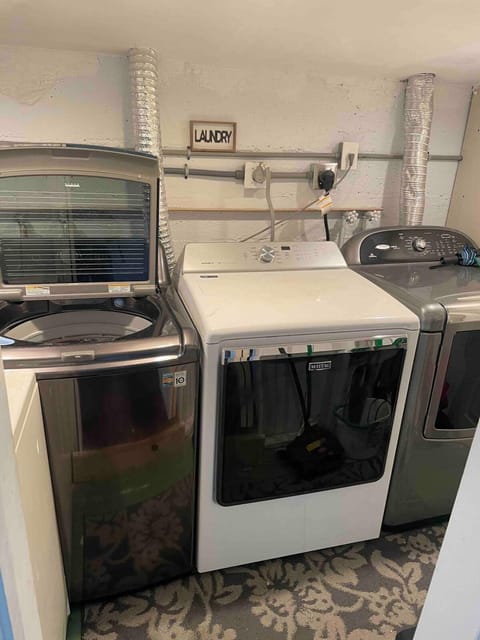 classic 4b2b FLL Home with heated pool House in Fort Lauderdale