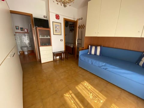 M420 - Marcelli, comodo trilocale con doppio terrazzo e aria condizionata Apartment in Marcelli