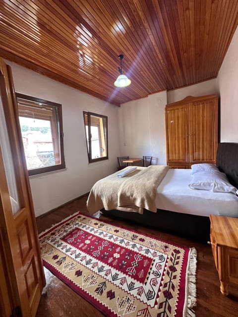 Pergamonpension Vacation rental in İzmir Province