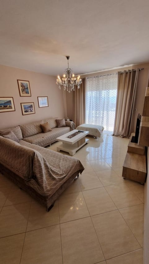 Living room, Photo of the whole room, Seating area