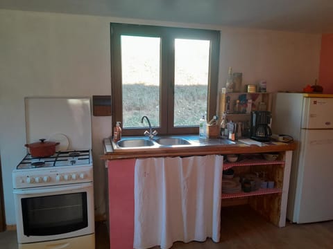 petit gite isolé chez des eleveurs Chalet in Provence-Alpes-Côte d'Azur