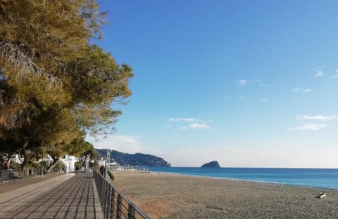 Ligurian beach apartment Ca Sta by Affitti brevi Liguria Apartment in Spotorno