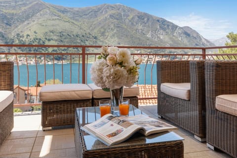 Azure Horizon Retreat Apartment in Dobrota