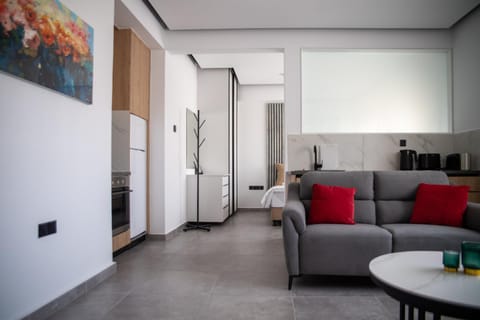 Kitchen or kitchenette, Seating area, oven