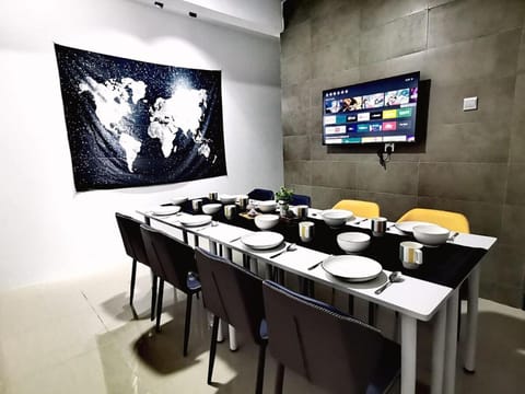 TV and multimedia, Dining area
