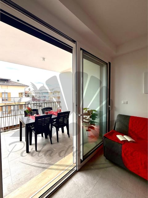 Patio, Day, View (from property/room), Balcony/Terrace, Living room, Seating area, Dining area