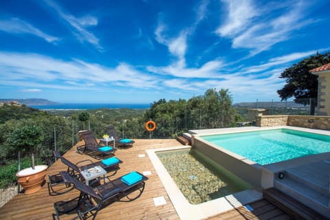 Day, Natural landscape, Balcony/Terrace, Mountain view, Pool view, Sea view, Swimming pool, Swimming pool, sunbed
