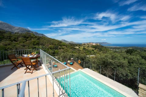 Patio, Day, Natural landscape, View (from property/room), Balcony/Terrace, Mountain view, Pool view, Sea view, Swimming pool, Swimming pool, sunbed
