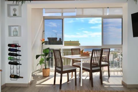 View (from property/room), Balcony/Terrace, Living room, Seating area, Dining area