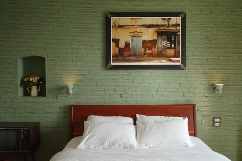 Bed, Photo of the whole room, Decorative detail, Bedroom