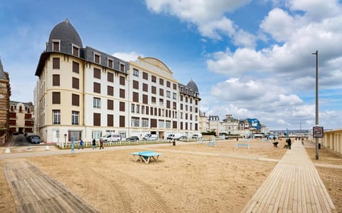 Property building, Beach
