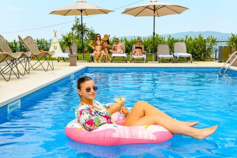 Vila sa bazenom Vrnjačka Idila Apartment in Serbia