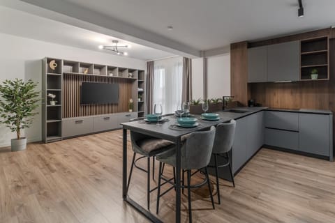 Living room, Dining area, kitchen