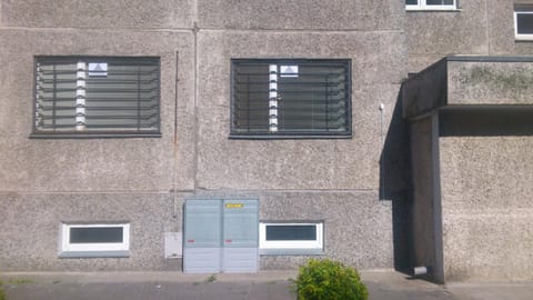 Property building, Facade/entrance, Day