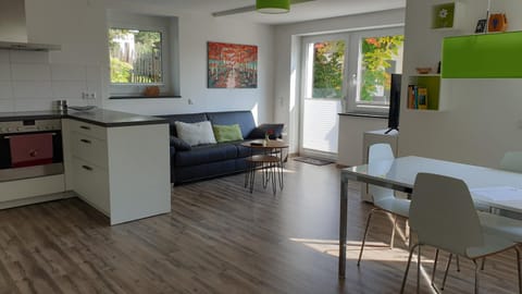 Day, Living room, Photo of the whole room, Decorative detail