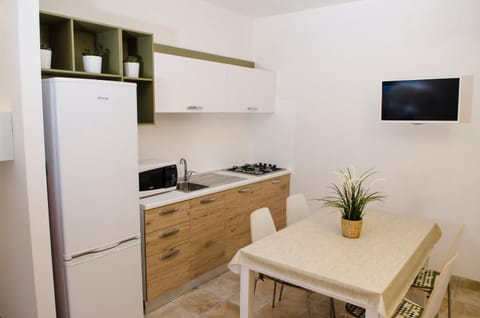 TV and multimedia, Kitchen or kitchenette, Living room, Dining area