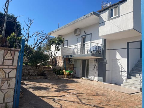 Ultra Apartments Apartment in Ksamil