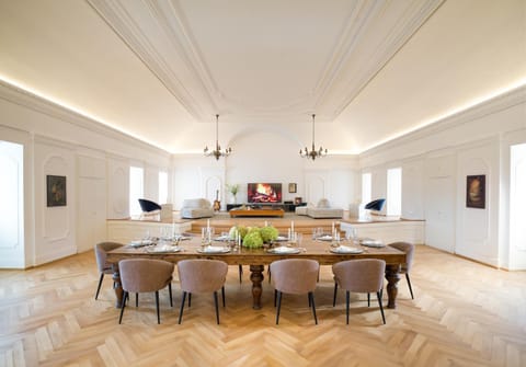 Living room, Dining area