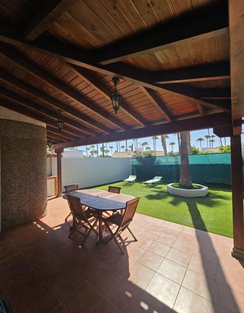 Off site, Balcony/Terrace