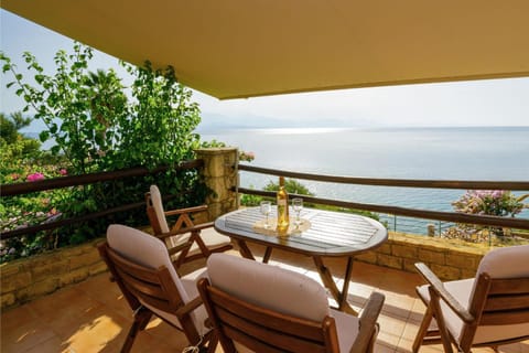 View (from property/room), Balcony/Terrace